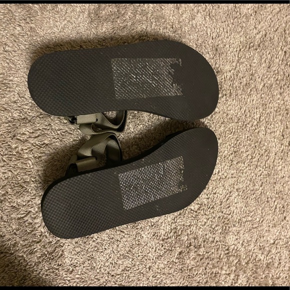 PINK Sandals - Picture 4 of 4